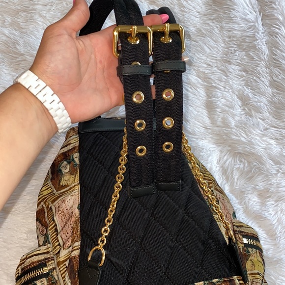 Burberry Unique Backpack 🎒Brand New - Picture 4 of 17